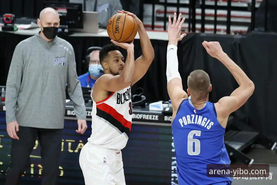 CJ-麦科勒姆1年2100万续约老鹰，NBA休赛期薪资博弈最新动态